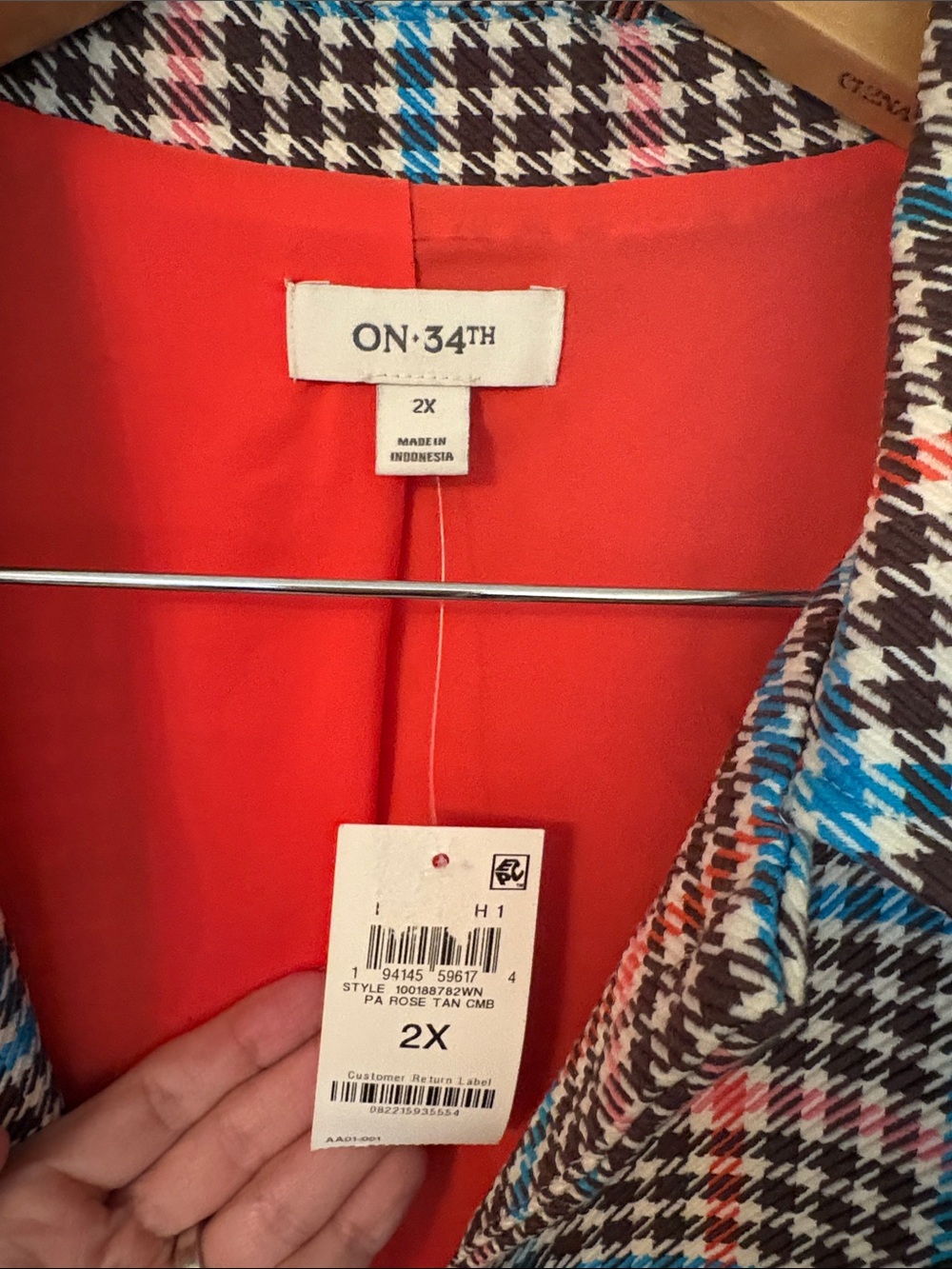 NWT - Fashionable Chic Coat (size 2x) - Picture 3 of 10